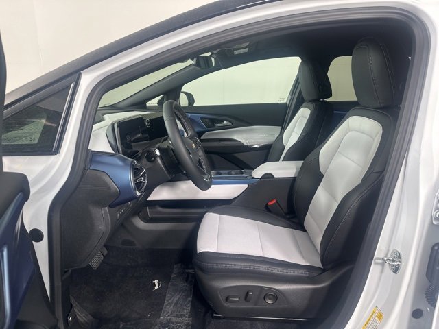 New 2026 Chevrolet Equinox EV LT image 20