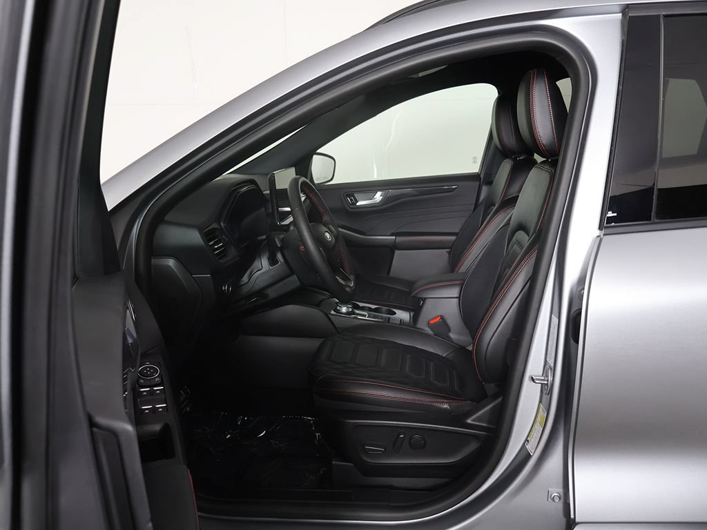Used 2023 Ford Escape ST-Line Elite w/ Premium Technology Package AWD/4WD image 28