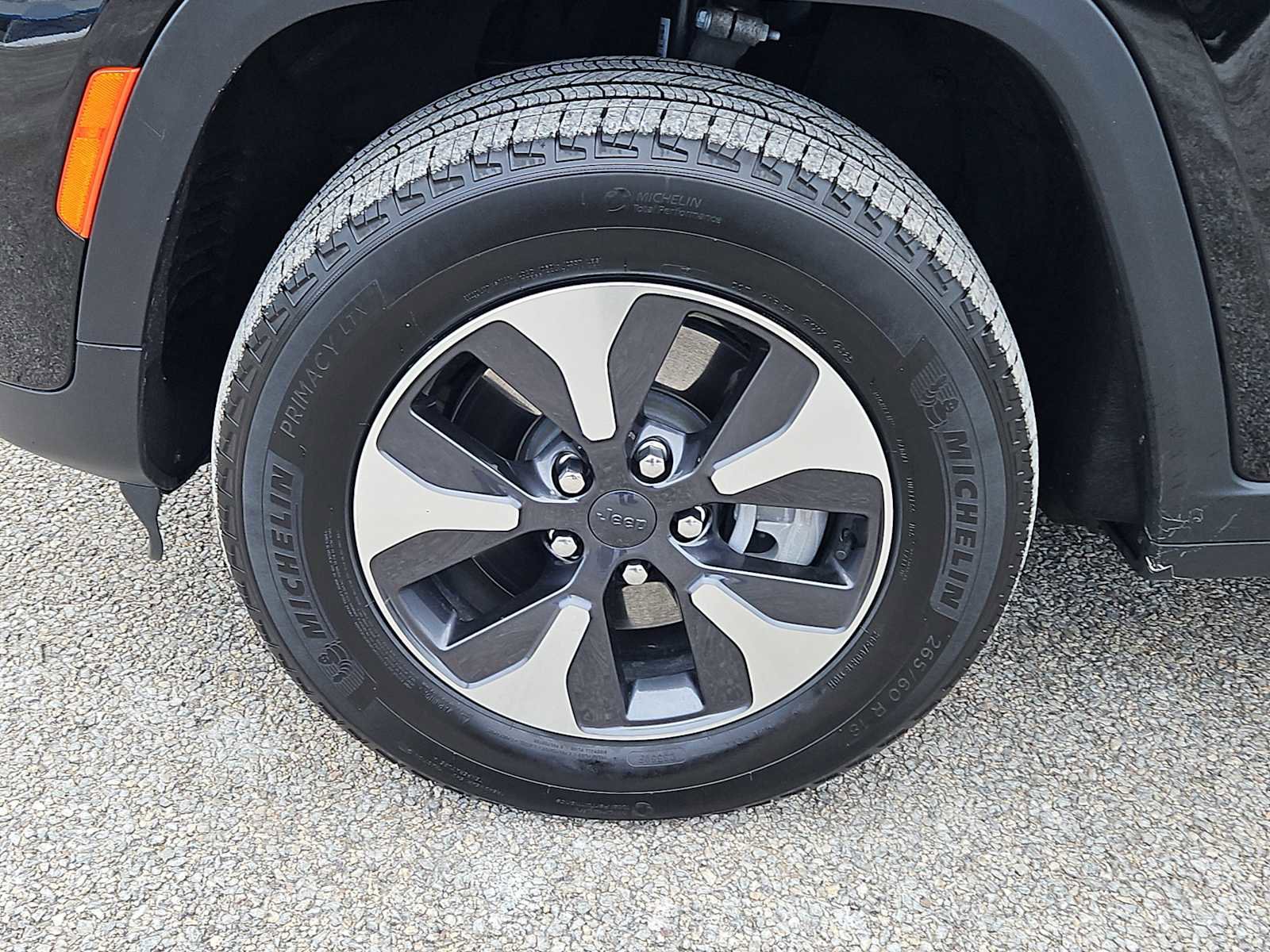 Used 2023 Jeep Grand Cherokee 4WD 4xe image 7