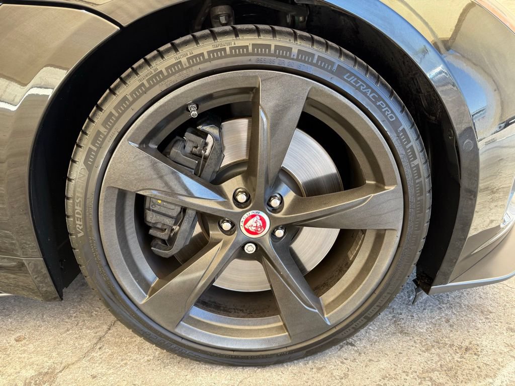 Used 2018 Jaguar F-TYPE 400 Sport RWD image 16