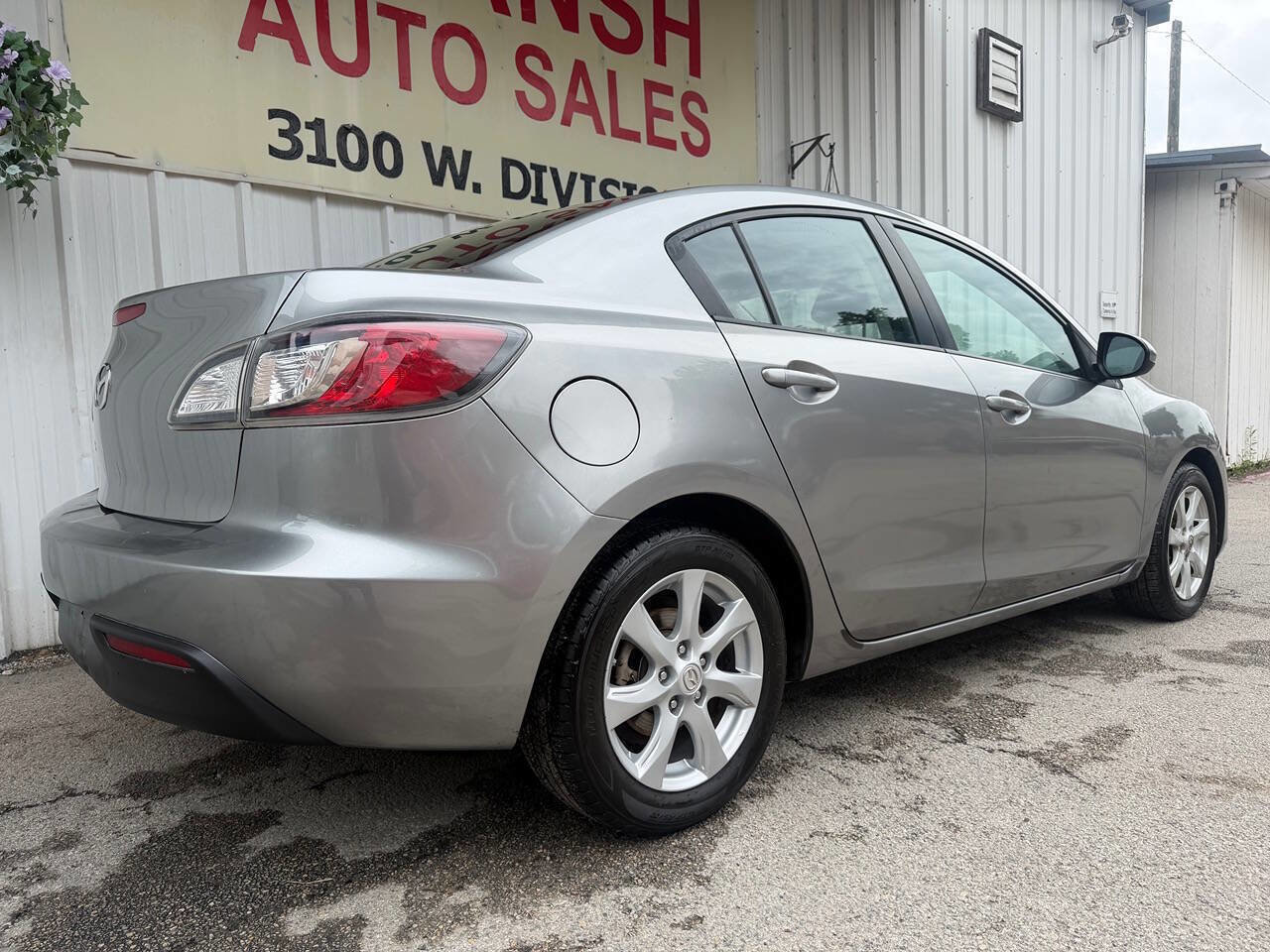 Used 2010 MAZDA MAZDA3 i Touring FWD image 4