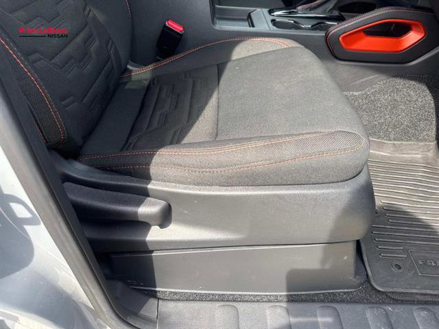 Used 2024 Nissan Frontier Pro-X RWD image 11