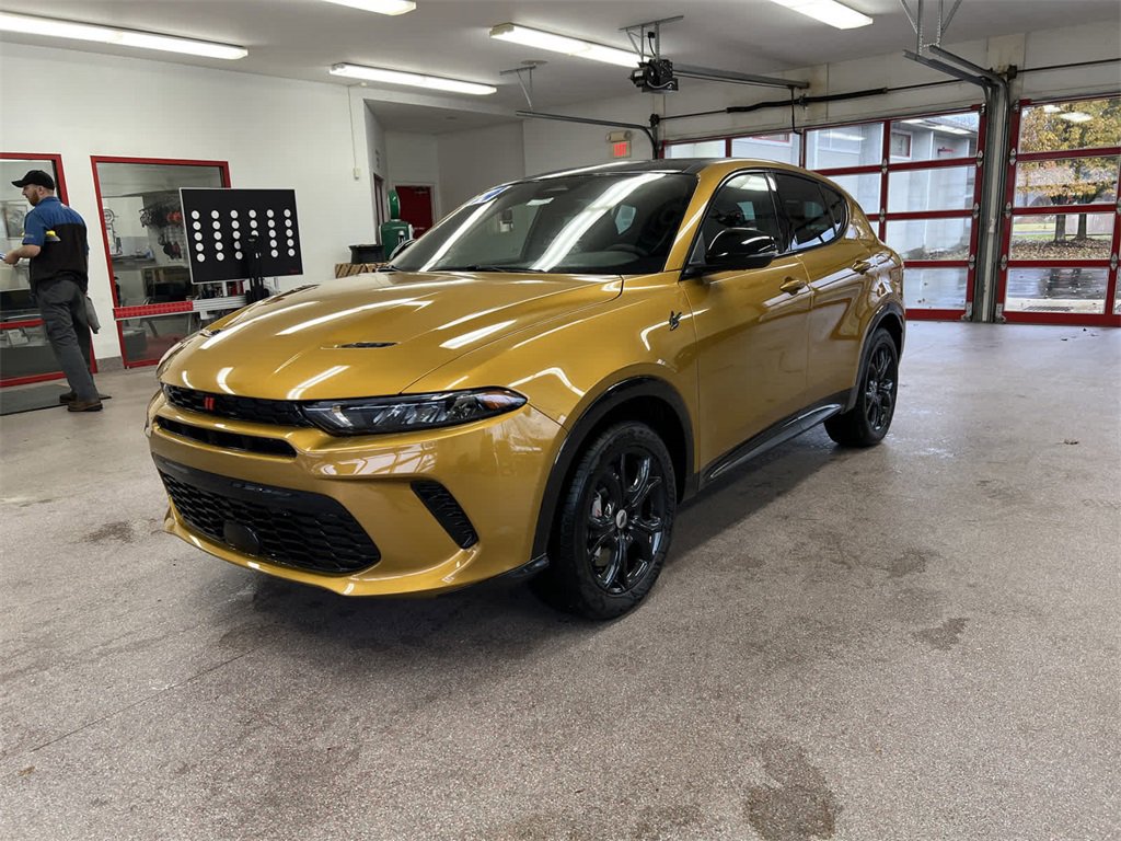 New 2024 Dodge Hornet R/T Plus w/ R/T Blacktop Package image 3