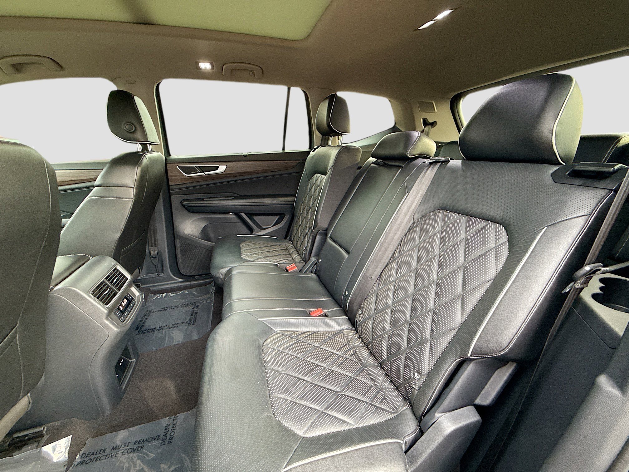 Used 2024 Volkswagen Atlas SEL Premium R-Line image 22