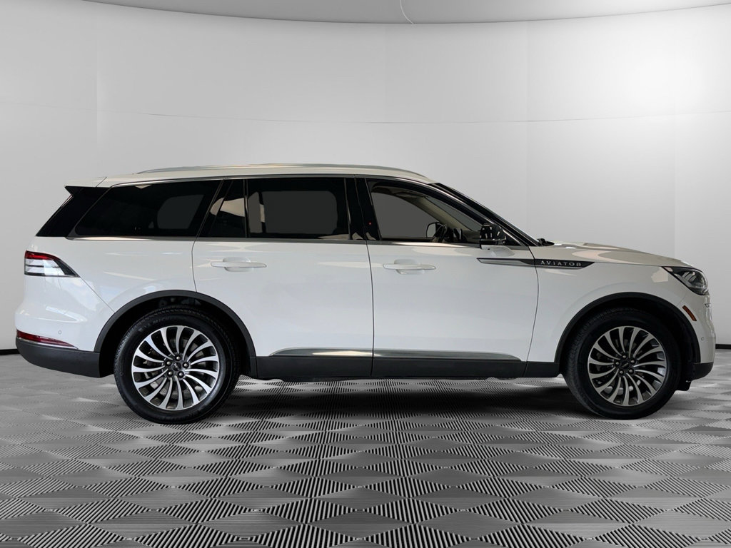 Used 2020 Lincoln Aviator Reserve w/ Equipment Group 201A AWD/4WD image 9