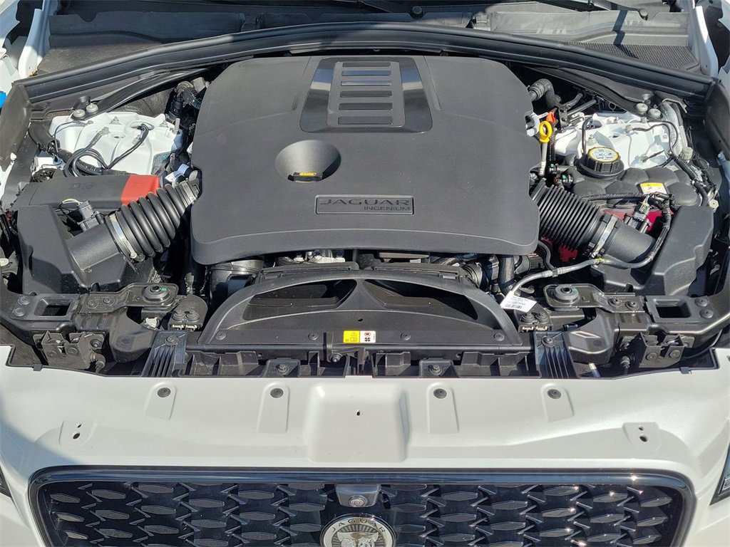 Used 2026 Jaguar F-PACE R-Dynamic S image 30