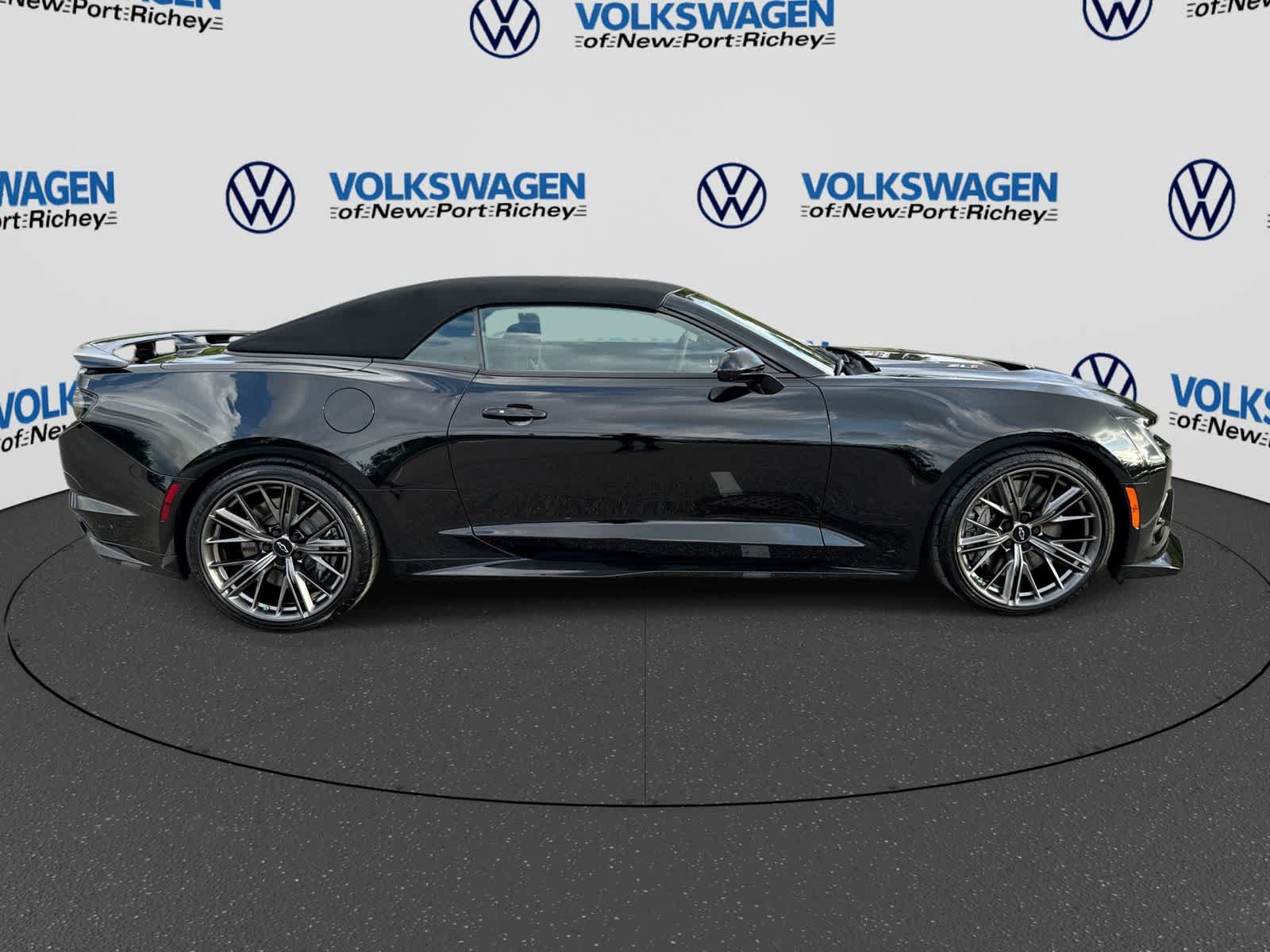 Used 2022 Chevrolet Camaro ZL1 RWD image 15