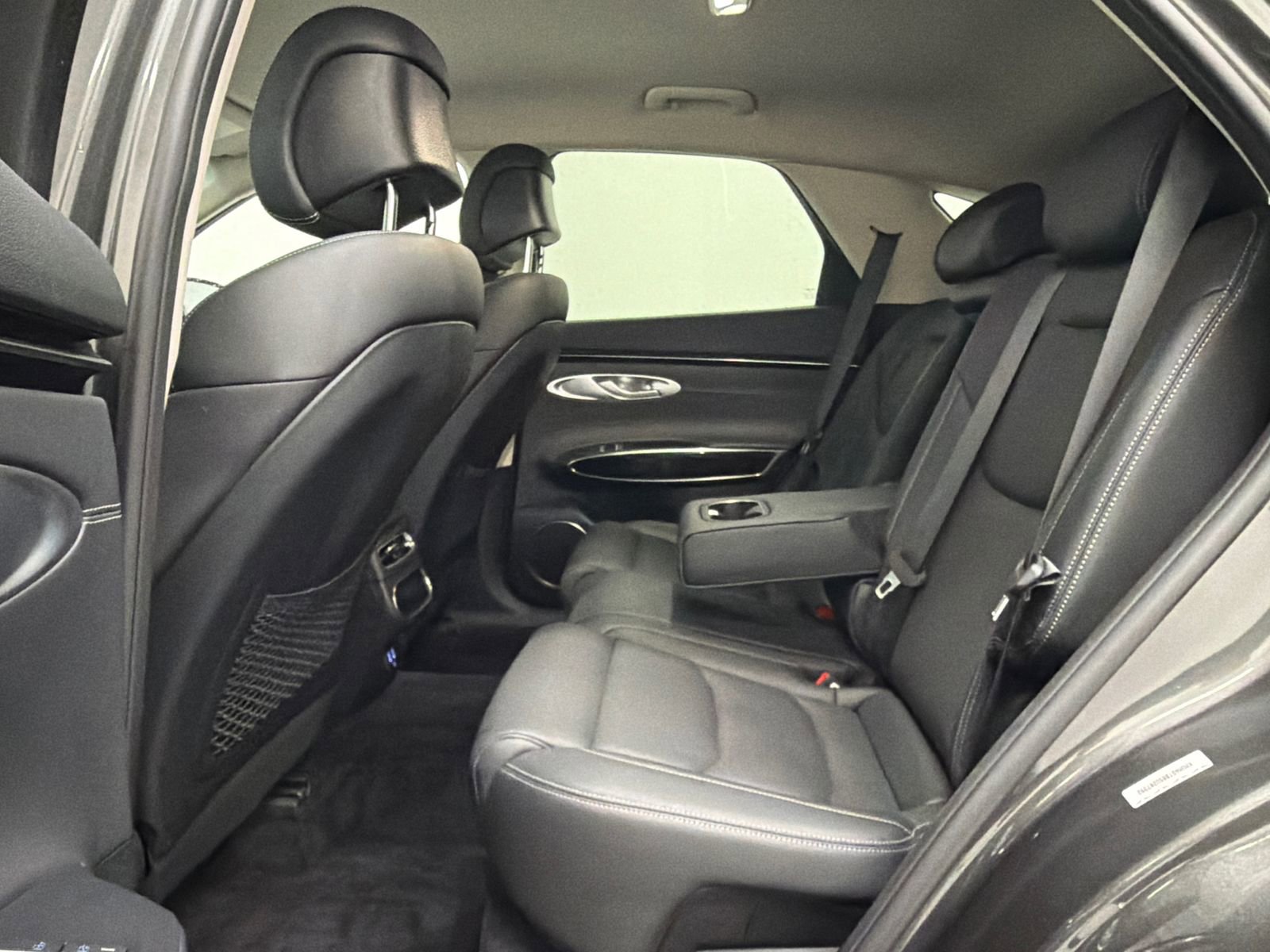 Used 2025 Genesis GV70 2.5T image 16