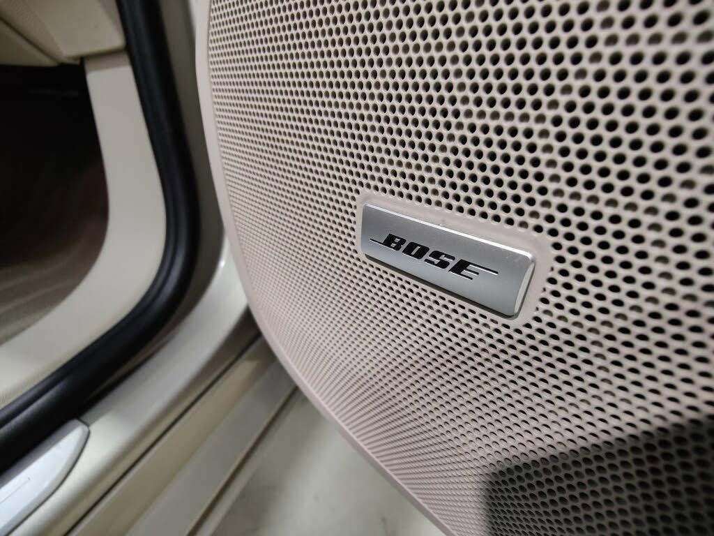 Used 2013 Cadillac XTS Luxury w/ Driver Awareness Package image 9