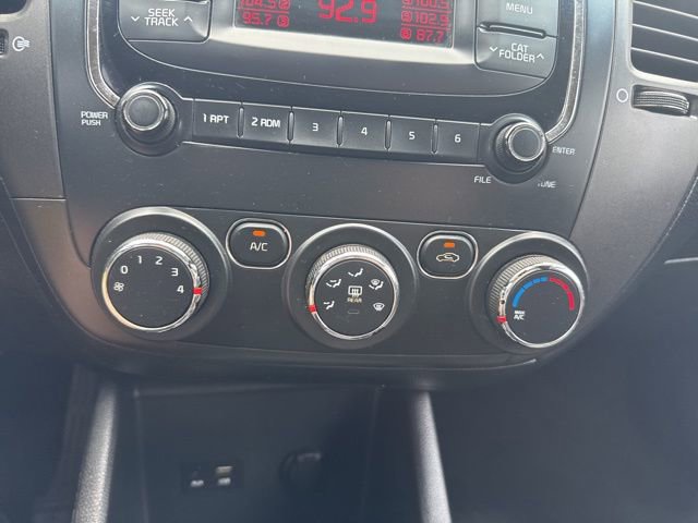 Used 2017 Kia Forte LX FWD image 18