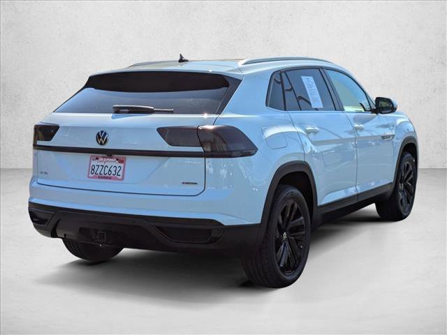 Used 2022 Volkswagen Atlas Cross Sport SE w/ Panoramic Sunroof Package image 5