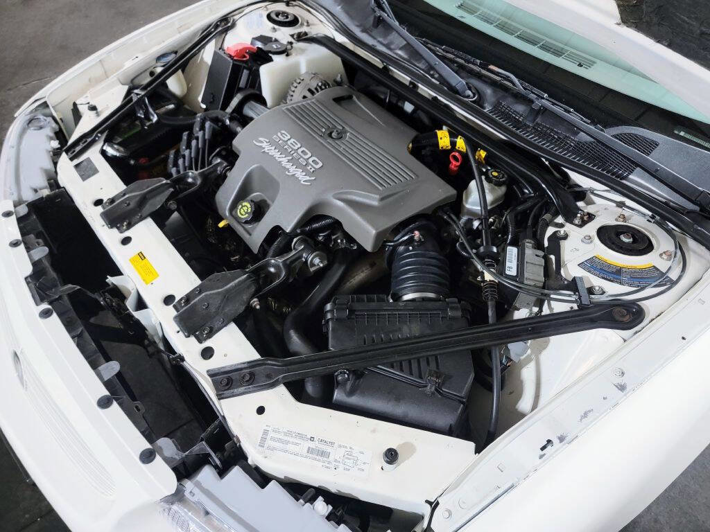 Used 2001 Buick Regal GS w/ Prestige Pkg image 36