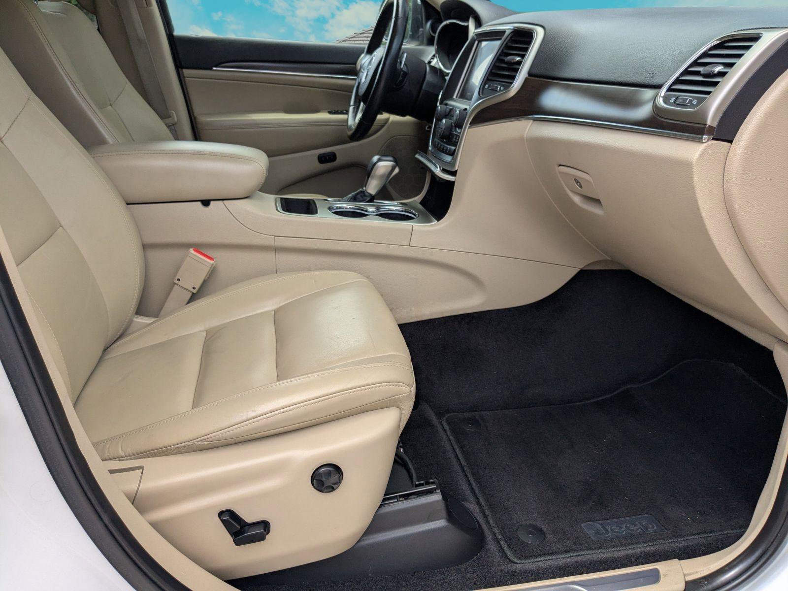 Used 2017 Jeep Grand Cherokee Limited RWD image 19