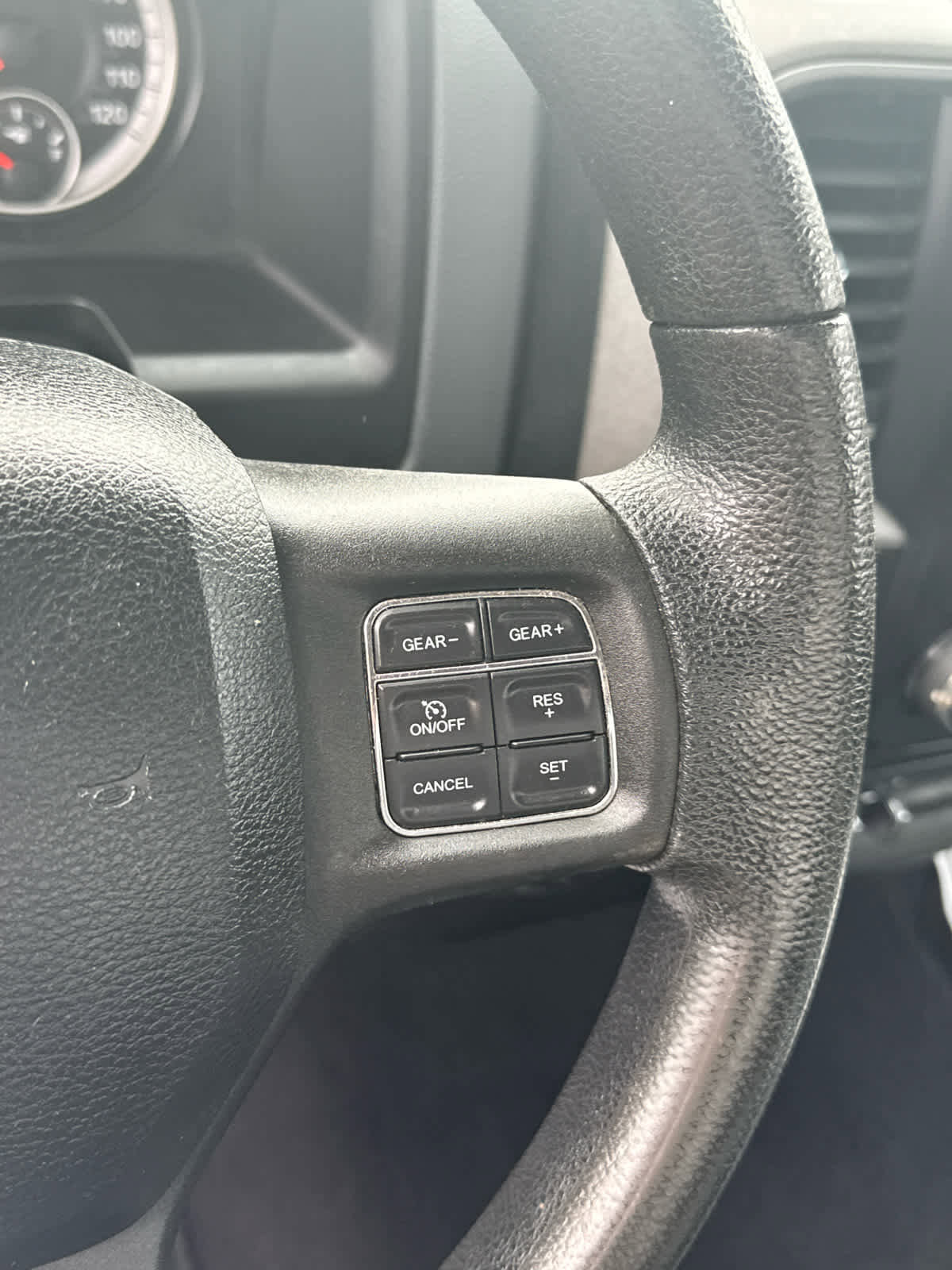 Used 2015 RAM 1500 Express image 18