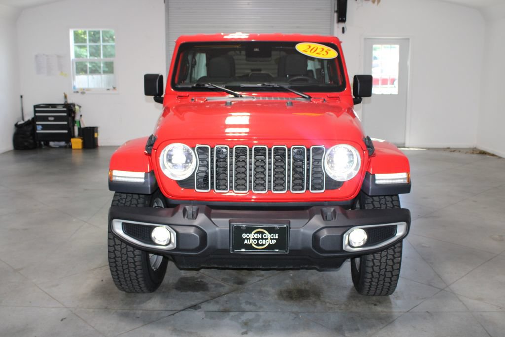 Used 2025 Jeep Wrangler Unlimited Sahara AWD/4WD image 50