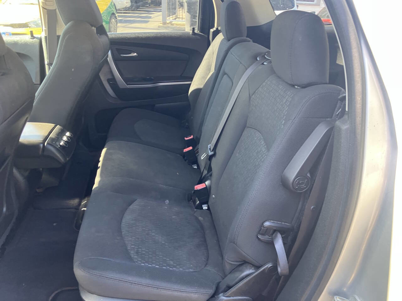 Used 2010 GMC Acadia SL FWD image 27