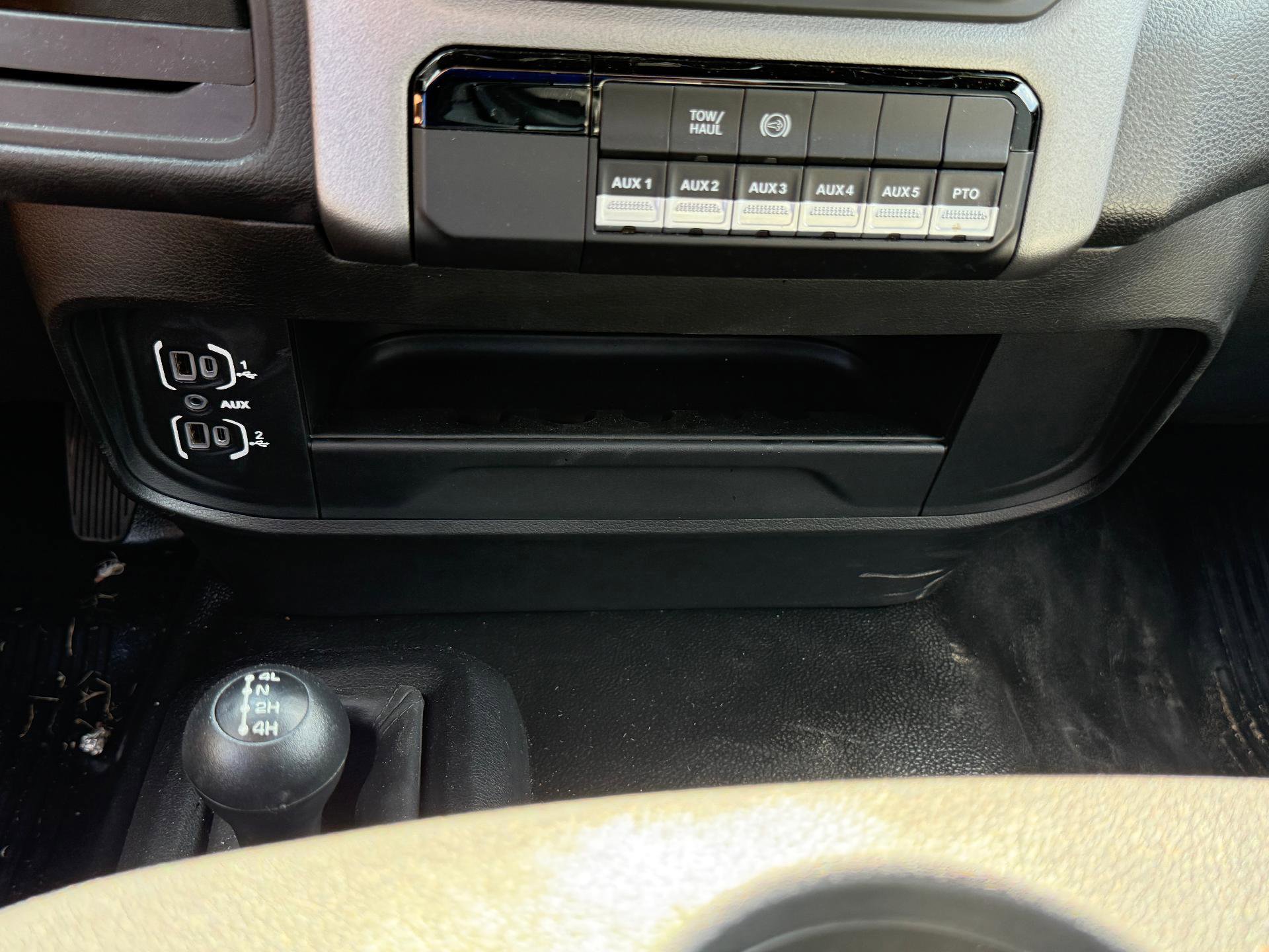 Used 2024 RAM 5500 SLT w/ Quick Order Package 2YG SLT image 19