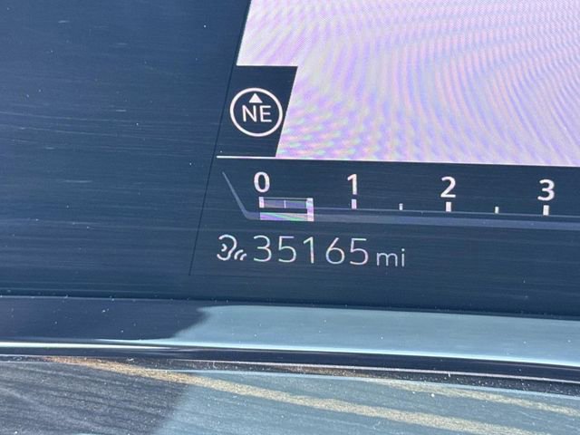 Used 2023 Cadillac Escalade Sport w/ LPO, ONYX Package image 33