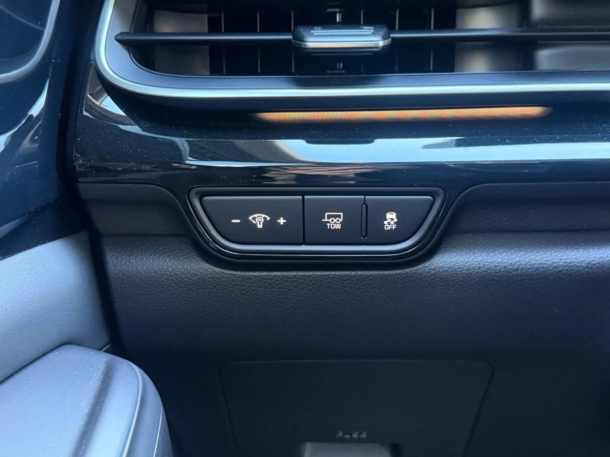 Used 2025 Kia Carnival SX Prestige image 25