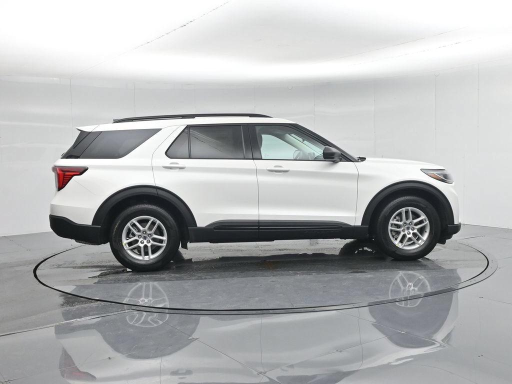 New 2026 Ford Explorer Active RWD image 29