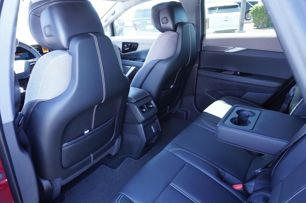 New 2026 Cadillac Optiq Luxury 1 image 9