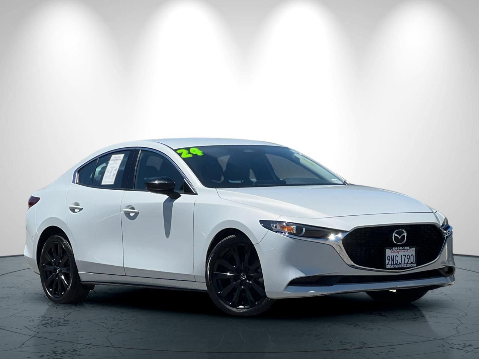 Used 2024 MAZDA MAZDA3 s FWD image 2