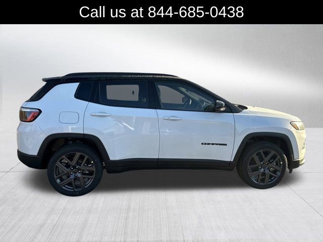 New 2026 Jeep Compass Limited image 4