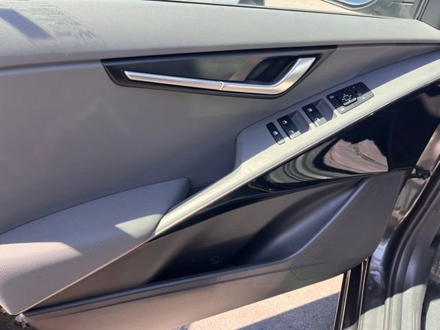 Used 2023 Kia Niro EX image 15