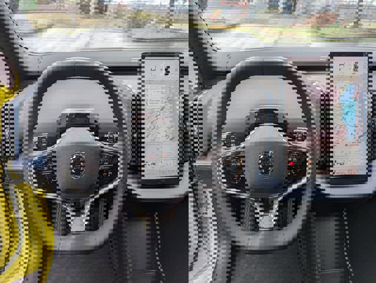 Used 2025 Volvo EX30 Ultra w/ Climate Package image 17