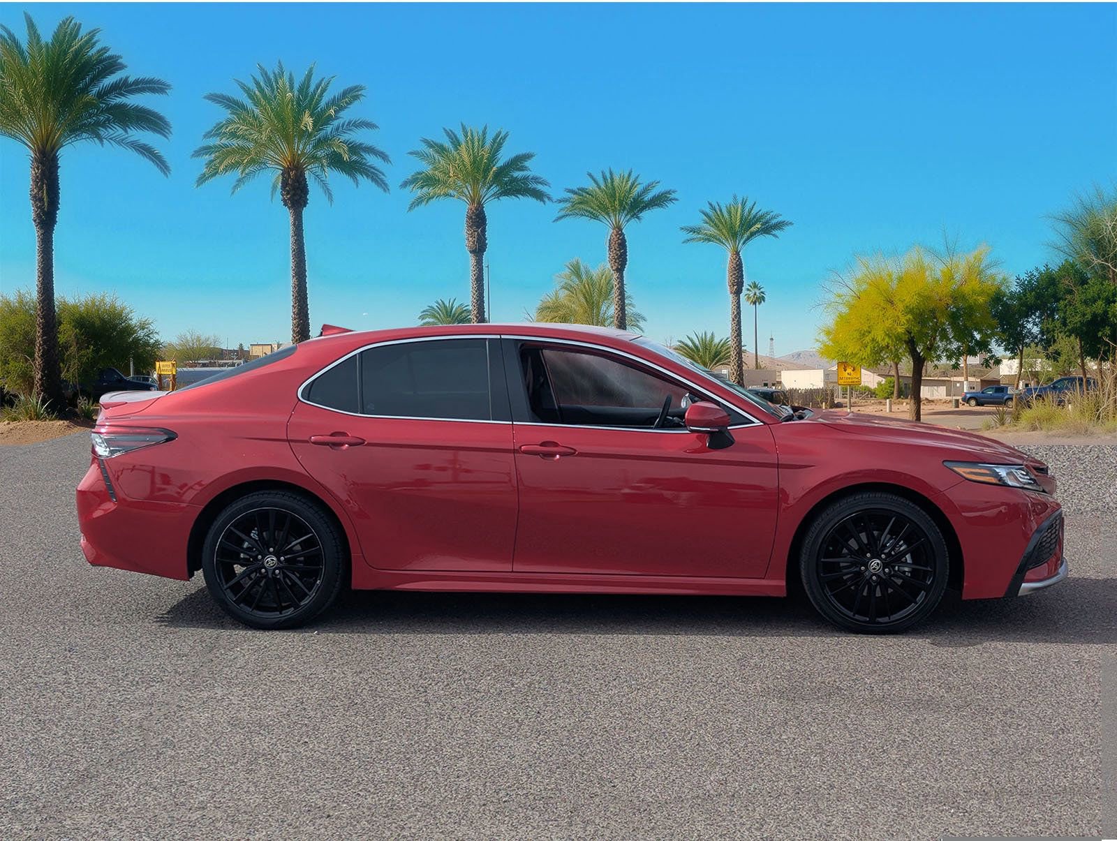 Used 2023 Toyota Camry XSE image 7