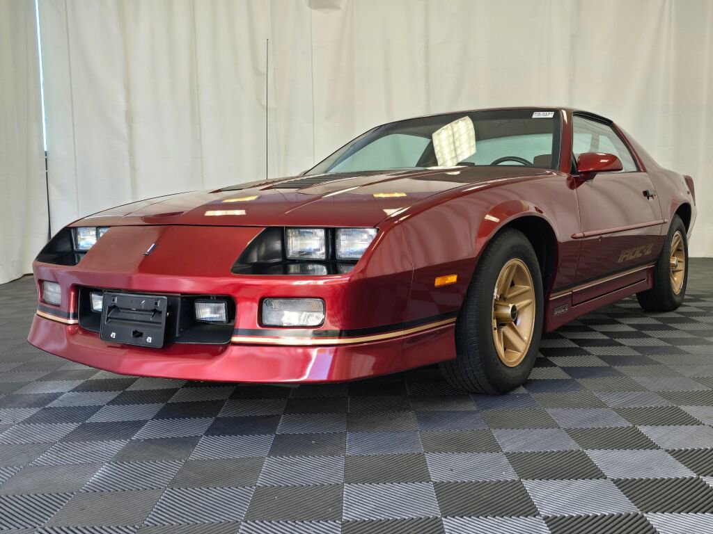 Used 1988 Chevrolet Camaro IROC-Z image 1
