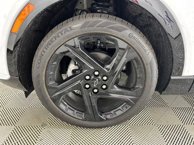 New 2024 Chevrolet Equinox EV RS FWD image 28