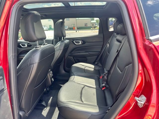 Used 2024 Jeep Compass Limited w/ High Altitude Package image 19