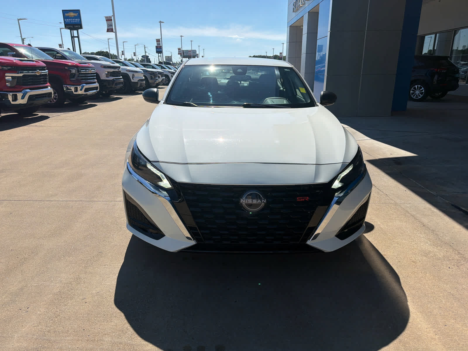 Used 2025 Nissan Altima 2.5 SV FWD image 10