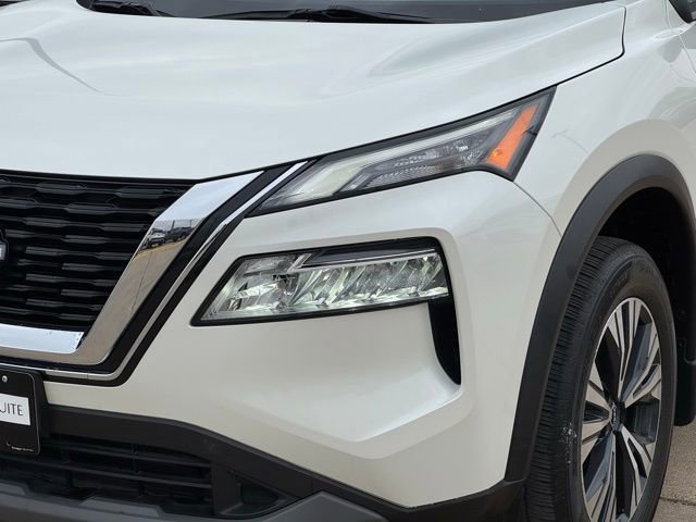 Used 2023 Nissan Rogue SV image 9