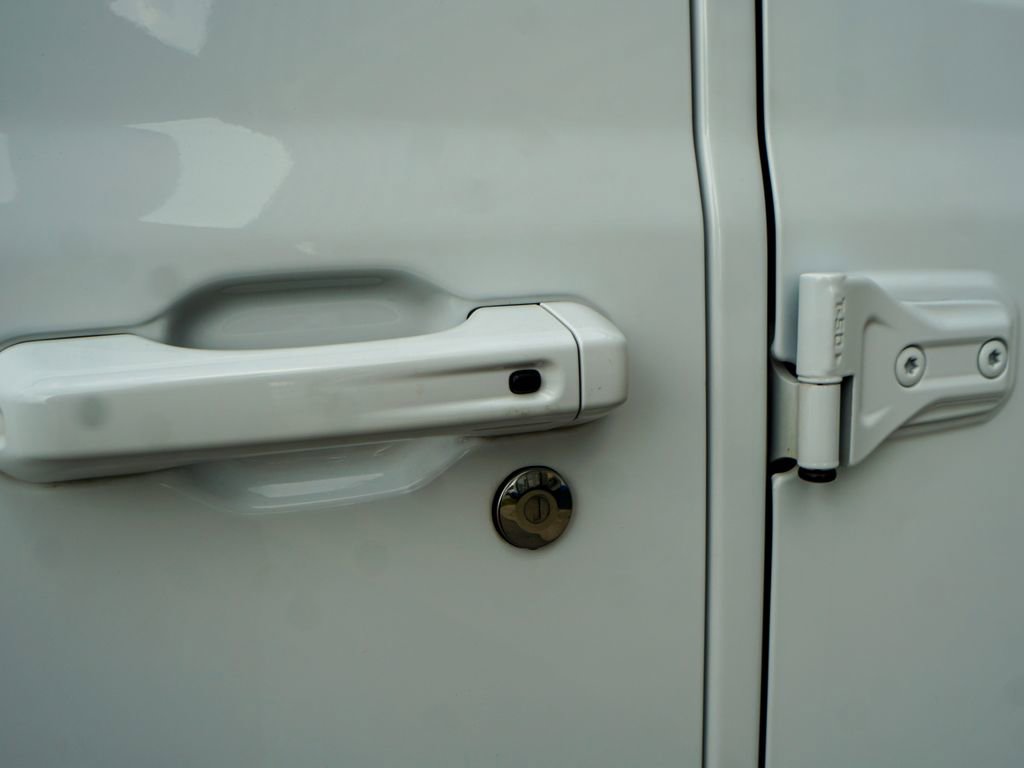 Used 2021 Jeep Wrangler Unlimited Sahara image 10