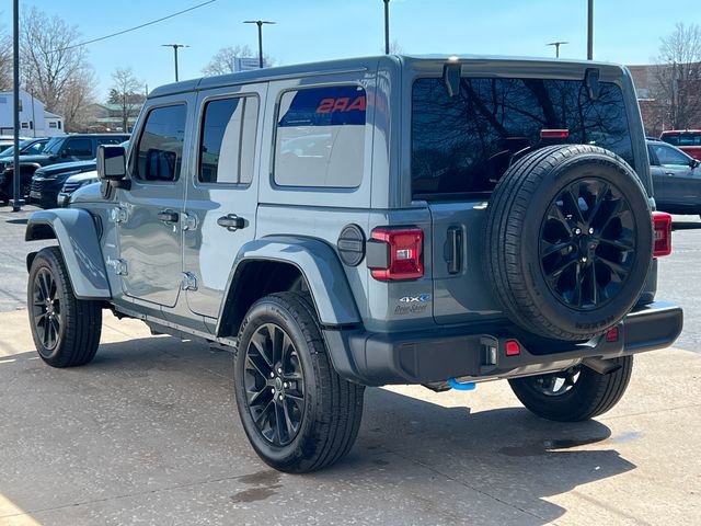 Used 2024 Jeep Wrangler Unlimited Sahara image 10