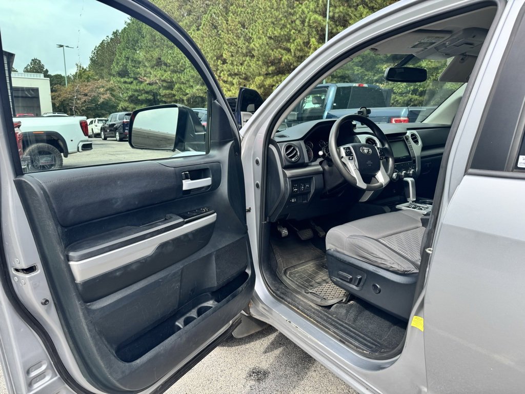 Used 2016 Toyota Tundra SR5 image 4