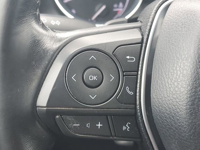 Used 2020 Toyota Camry SE image 21