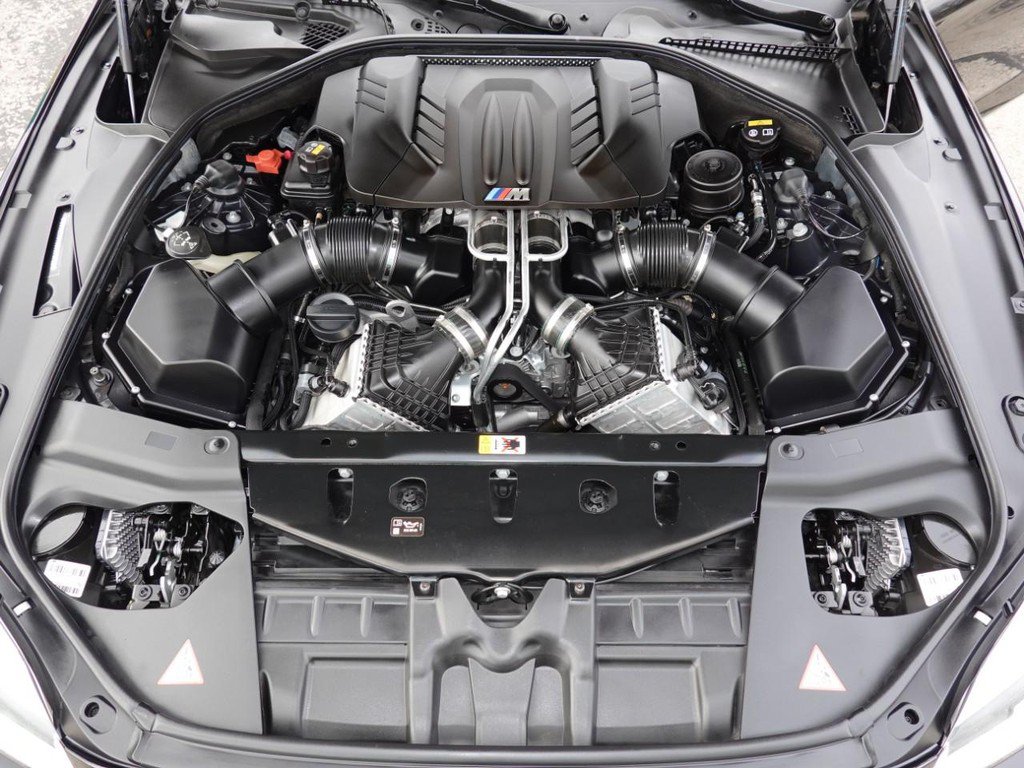 Used 2016 BMW M6 Gran Coupe RWD image 27
