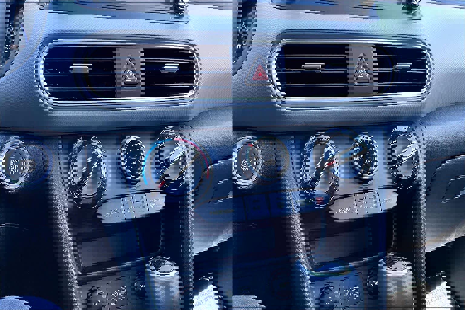 Used 2019 Hyundai Kona SEL image 34