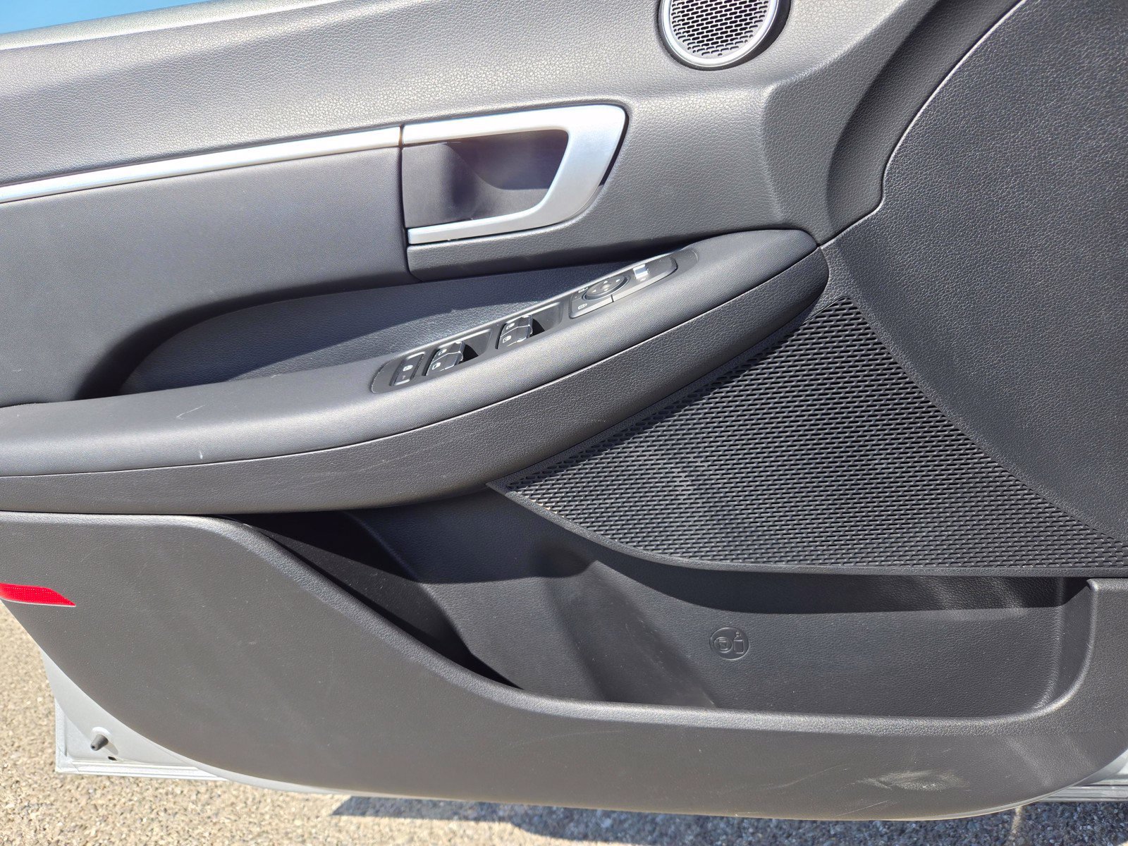 Used 2025 Hyundai Sonata SEL FWD image 15