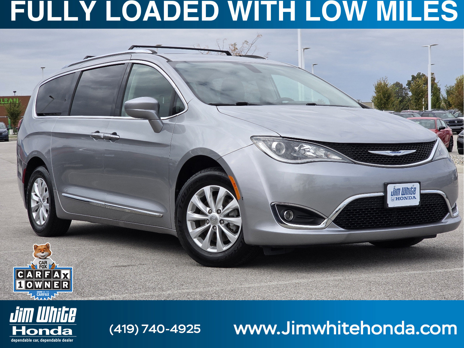 Used 2018 Chrysler Pacifica Touring-L w/ Premium Audio Group FWD image 1