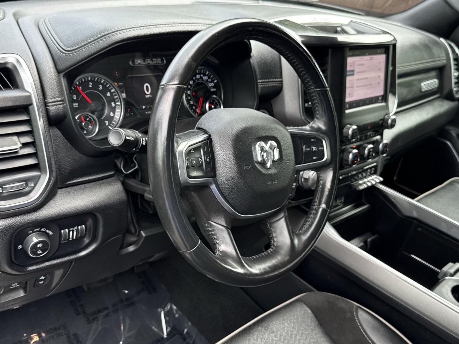 Used 2022 RAM 1500 Laramie w/ Sport Appearance Package AWD/4WD image 16
