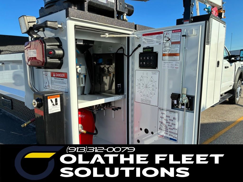 New 2026 Ford F550 4x4 Supercab Super Duty image 12