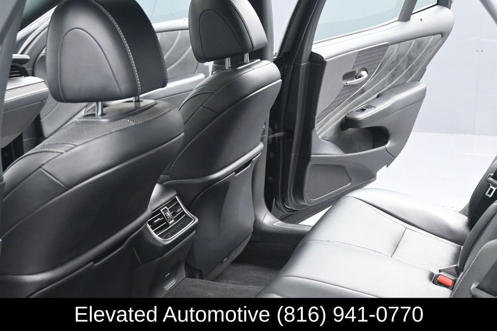 Used 2018 Lexus LS 500 AWD w/ Accessory Package (Z2) image 18