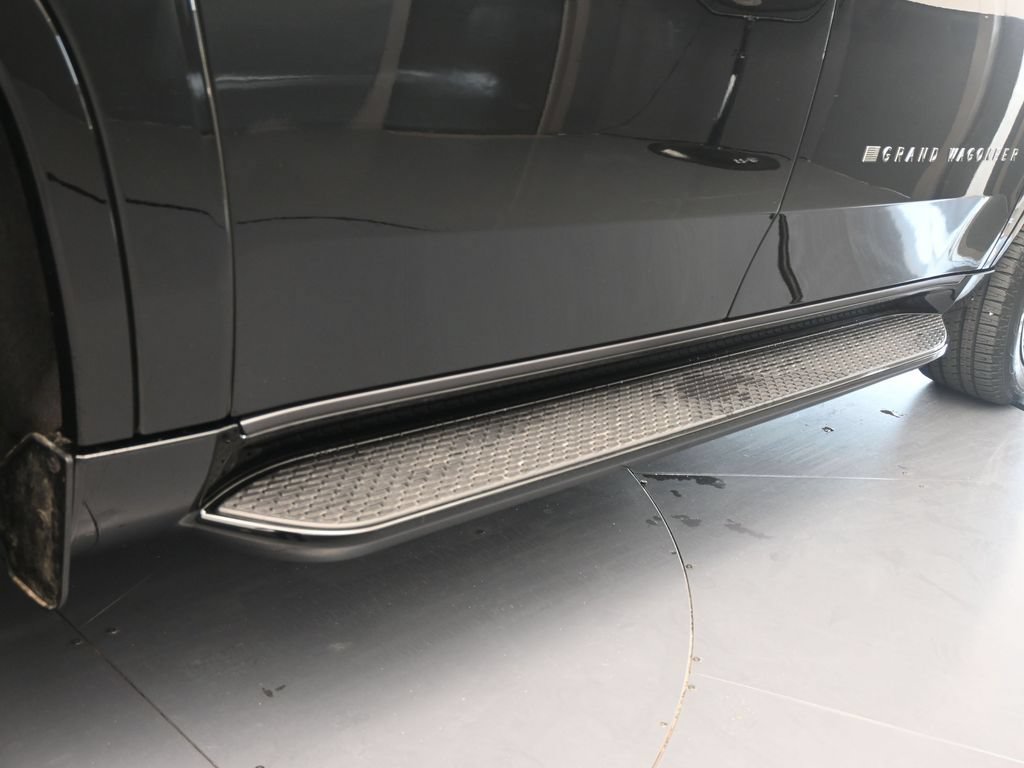 New 2026 Jeep Grand Wagoneer L Limited AWD/4WD image 38