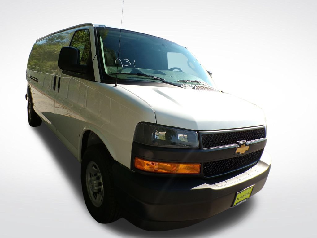 New 2026 Chevrolet Express 2500 Extended w/ Driver Convenience Package RWD image 8