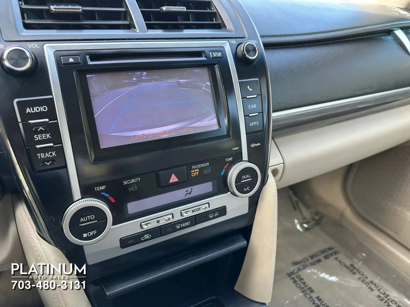 Used 2012 Toyota Camry XLE w/ Leather Pkg FWD image 11