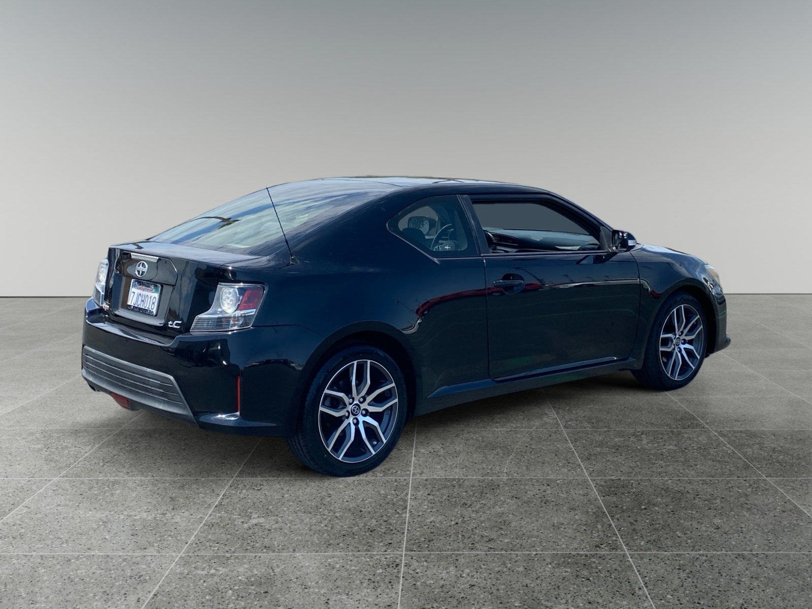 Used 2015 Scion tC FWD image 5